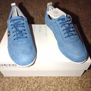 Geox Women 5 Vibrant  Blue Denim Eyelit Respira Perforated Vegan Nubbuck Sneaker